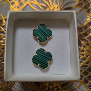 18 Karat Gold Elegant Green and Gold Clover Earrings From Dubai